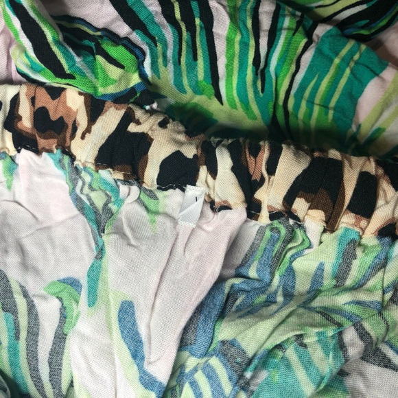 Venus Tropical Leaf Print Jumpsuit XS-S NWOT - Picture 9 of 16